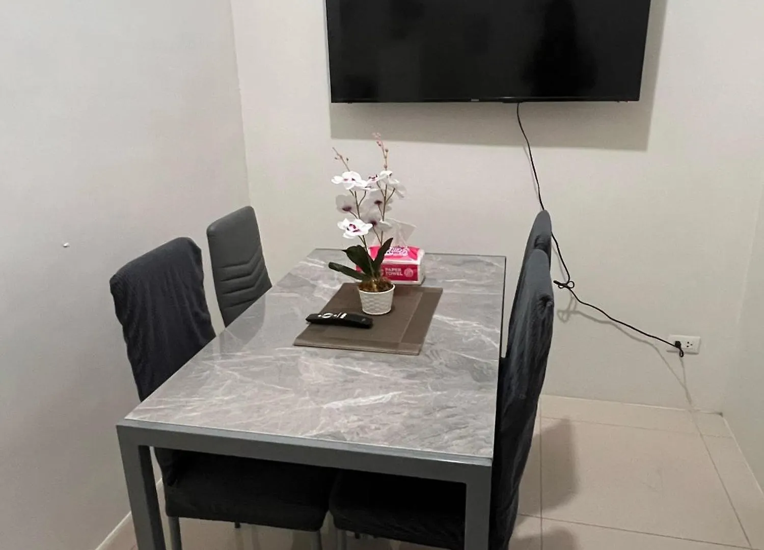 Crisean Highrise Condo - 100 West Makati Manila 0*,